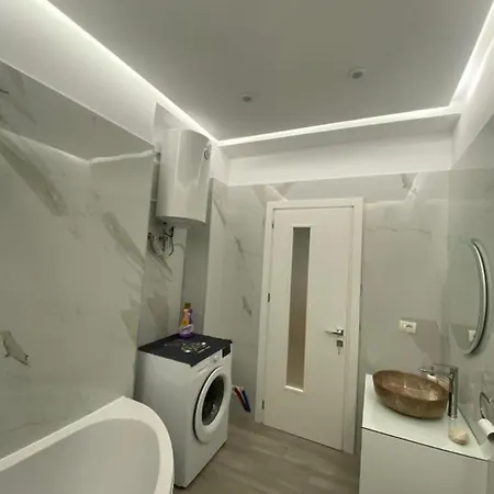 Riar Apartaments Korce Exterior photo
