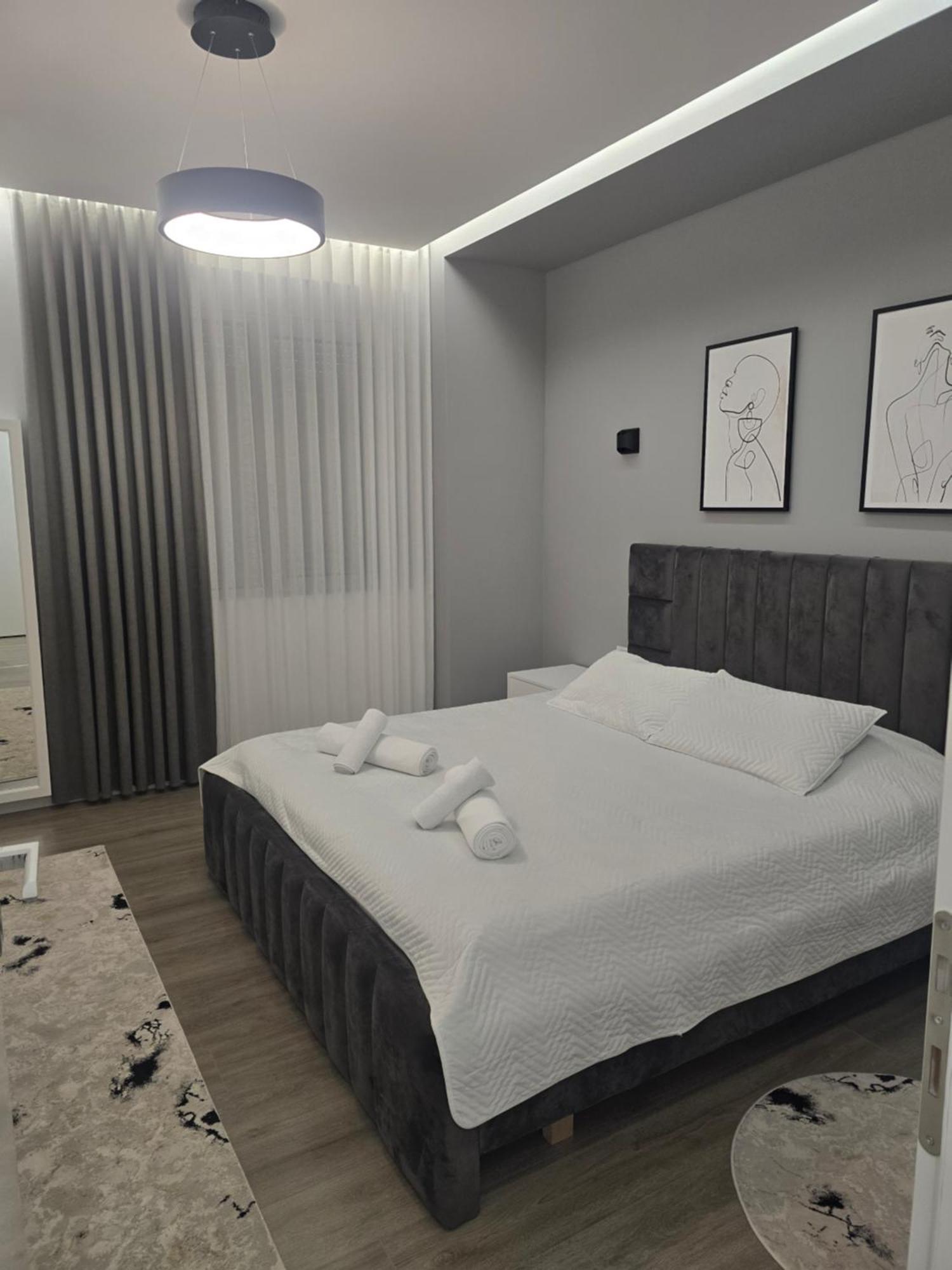 Riar Apartment *